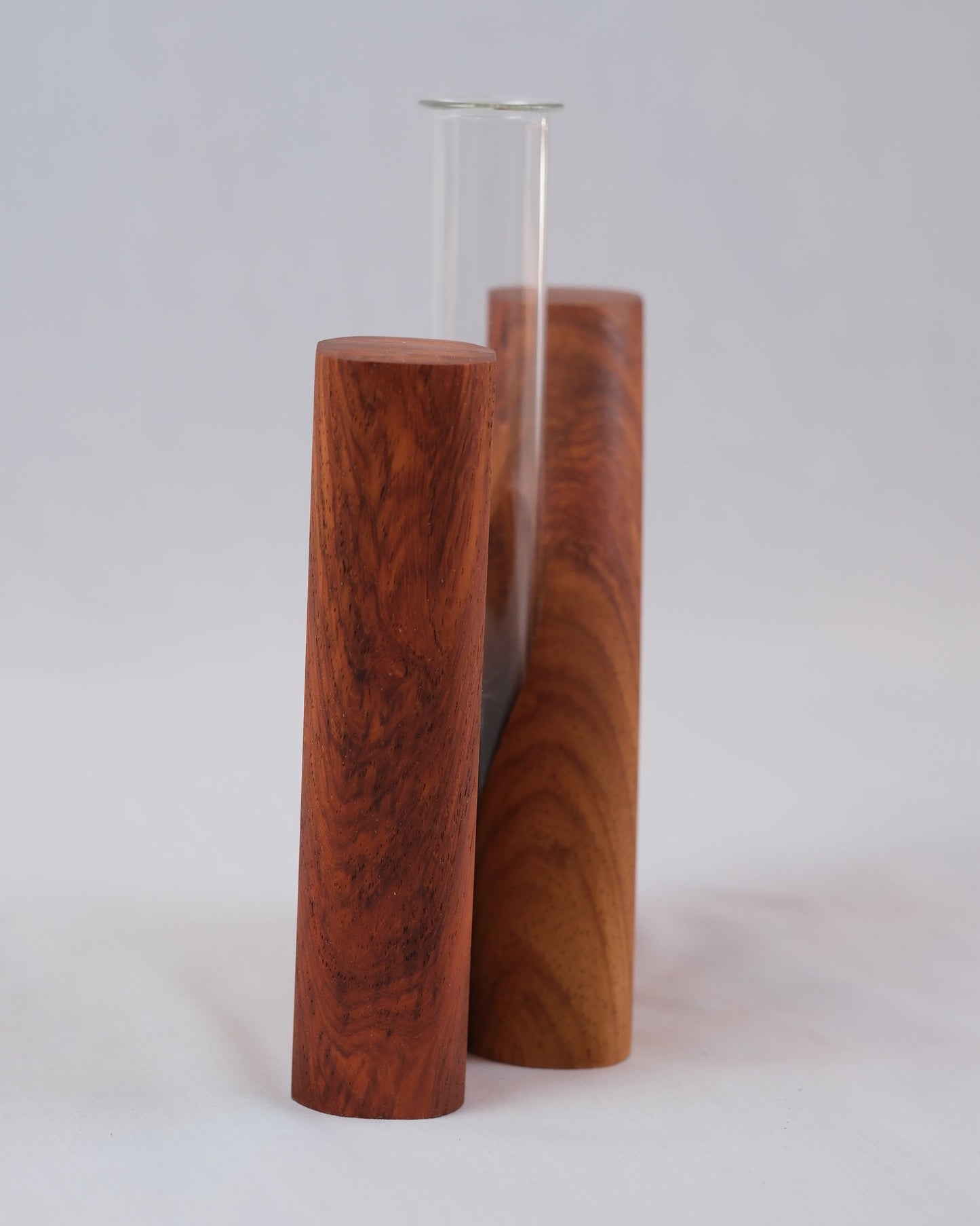 Bud vase