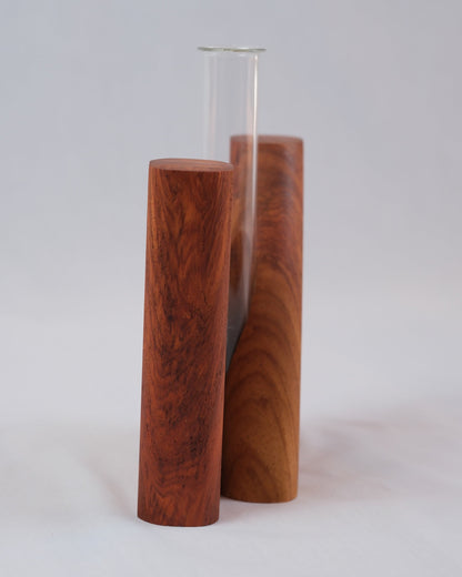 Bud vase